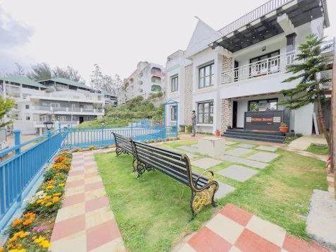 Sky Blue Resort Ооти Екстериор снимка